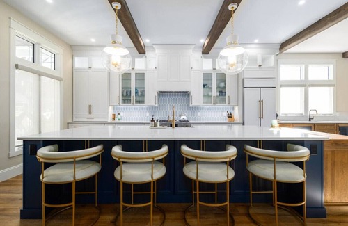 Harters Heights Apartment | Luxury Home Under the Dome | 2 Min to Notre Dame