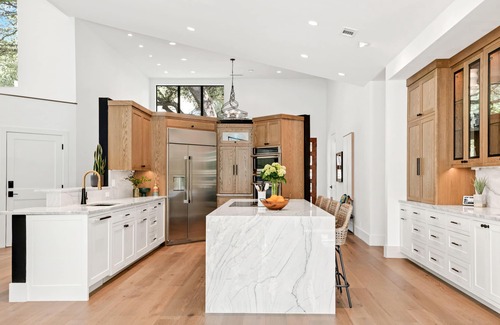 Tarrytown House | Luxury Home w/Pool & Outdoor Kitchen - 3 Miles Downtown