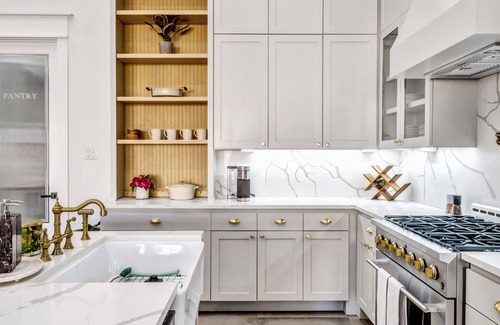 Central Arlington House | ✨ LUXURY Home! Walk to AT&T Stadium & Globe Life, Game Room, Basketball Court