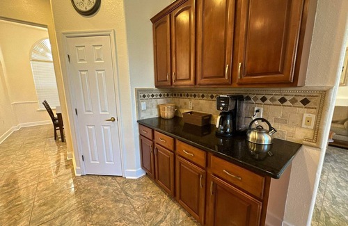 Lakeland House | Luxury home with heated pool & hottub! Close to golf, beach, & amusement parks.
