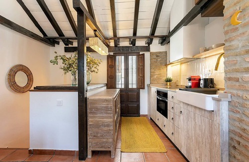 Albaicin Apartment | Luxury house in Granada Center. Reyes II
