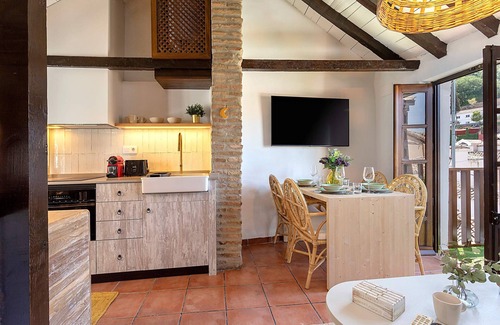 Albaicin Apartment | Luxury house in Granada Center. Reyes II