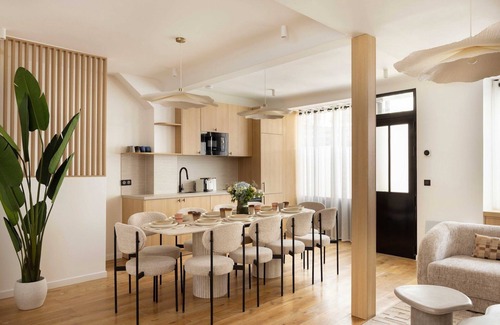 Epinettes Apartment | Luxury House with AC - 6BD/12P - Batignolles