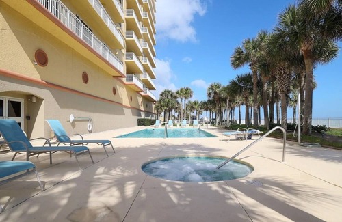 Holly Hill Condo | Luxury in Daytona Beach! 3 BR, 3 Bath Beachfront Condo. 15th flr Views!
