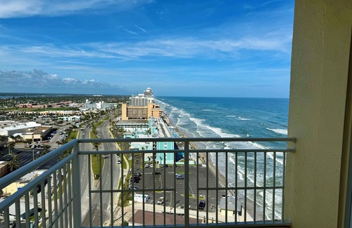 Holly Hill Condo | Luxury in Daytona Beach! 3 BR, 3 Bath Beachfront Condo. 15th flr Views!
