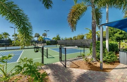 Naples House | Luxury in Naples Reserve Everything you would expect to find at a 5 star resort