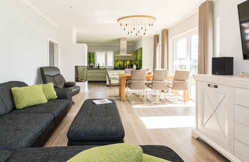 Krakow am See House | Luxury lake domicile with sauna, fireplace and boat - 130m²