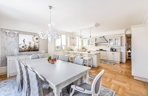 Colombare Apartment | Luxury Lake Front Catullo A2 by Wonderful Italy