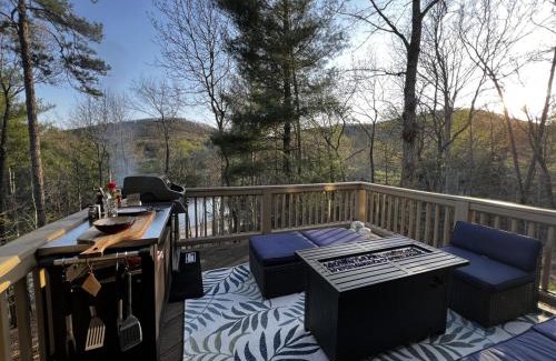 Big Canoe House | Luxury Lake House in Big Canoe/Game room/Fire Pit/Direct lake access