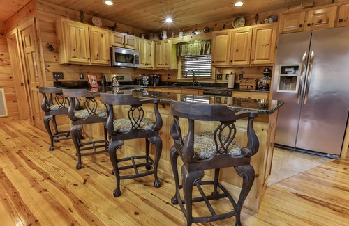 Ellijay Cabin | Luxury Lakeside Lodge ✨ - Hot Tub, Game Room, Sleeps 13