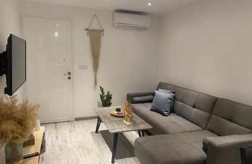 Pyla Apartment | Luxury Lavender
