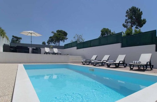 Fornos Villa | Luxury Lisbon Coast Villa | 4 Bedrooms | Casa Fornos | Private Pool & Modern Furnishings | Sesimbra