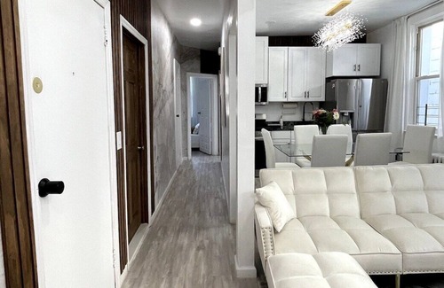 Southeast Yonkers House | Luxury Living in the Heart of NY!