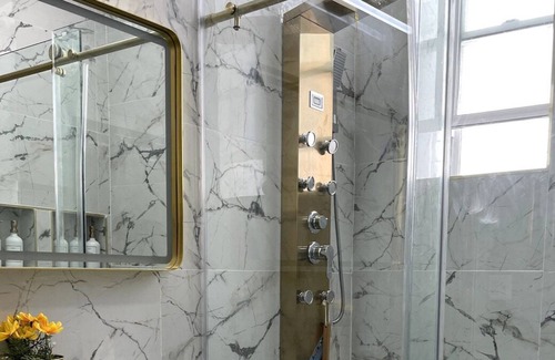 Southeast Yonkers House | Luxury Living in the Heart of NY!