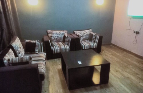 Owerri Hotel | Luxury & Location: Golden Tulip Owerri. with WiFi, AC
