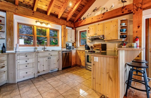 Huntsville House | Luxury Lodge Experience in Muskoka