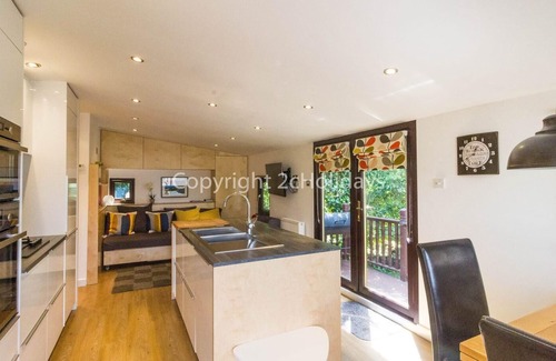 Saxmundham Cabin | Luxury lodge for hire in Carlton Meres in Suffolk ref 60027M