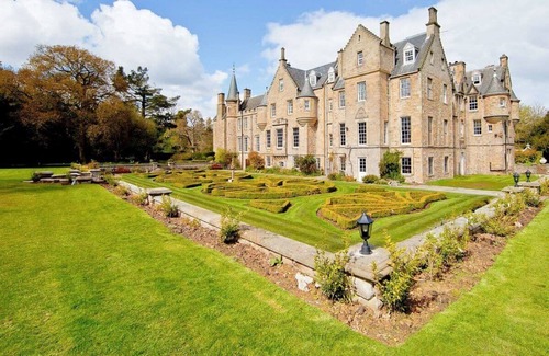 Carberry House | Luxury lodge, set in 40 acres of beautiful private gardens at Carberry Tower Estate.