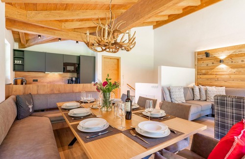 Eben im Pongau Ski Chalet | Luxury lodge with a private sauna near Flachau