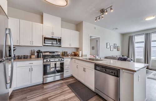 Northwest Reno Apartment | Luxury Loft w/Mtn. Views | Quiet & Work Friendly