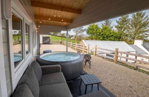 Donegal Apartment | Luxury Log Cabin with Private Hot Tub & Sea Views
