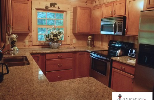 Saugatuck Cabin | Luxury Log Home at the Sugar Shack at Lake Goshorn