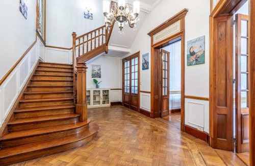 Recoleta Villa | Luxury mansion in Recoleta - Jacuzzi - Sauna - 40 people