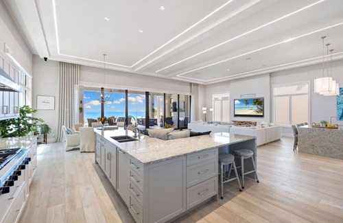 Bonita Springs Apartment | Luxury Mansion w/Theater, Game Room & Pool - Directly on Beach