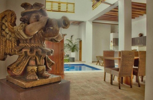 Historic Center House | Luxury Mansion With 5BR With great pool
