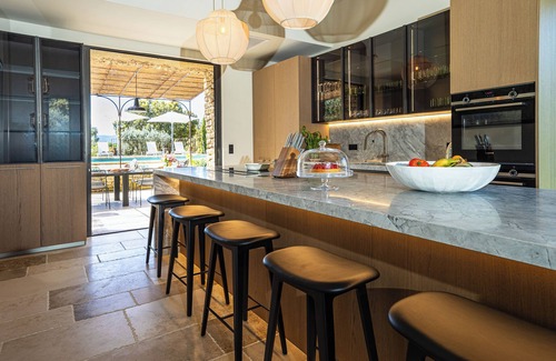 Gordes House | Luxury Mas in Gordes with pool & view Charming comfort and privacy