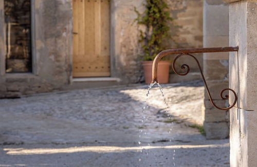 Gordes House | Luxury Mas in Gordes with pool & view Charming comfort and privacy