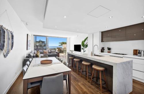 Torquay Apartment | Luxury Meets Oceanfront Bliss on The Esplanade