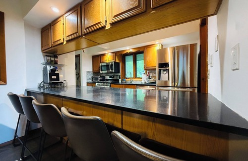 Bushkill House | Luxury Modern House in the Poconos! 199 SPECIALS ALL SEPTEMBER