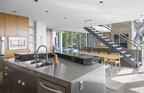 Hollywood Hills West House | Luxury Modern Japanese-Style Zen Retreat in Hollywood Hills, Los Angeles Views