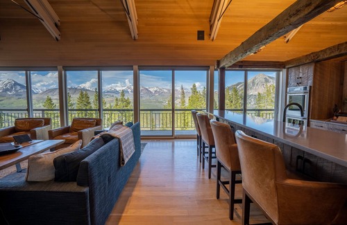 Crested Butte House | Luxury Mountain Retreat with Breathtaking Views on 70 Acres ⛰️⛰️⛰️