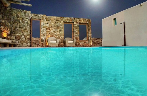 Fanari Villa | Luxury Mykonos Villa | Sunkissed Villa | Private Pool | Kastro