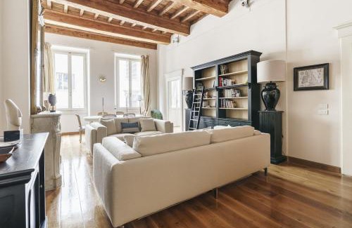 Santa Maria Novella Apartment | Luxury Nest in Historic Florence