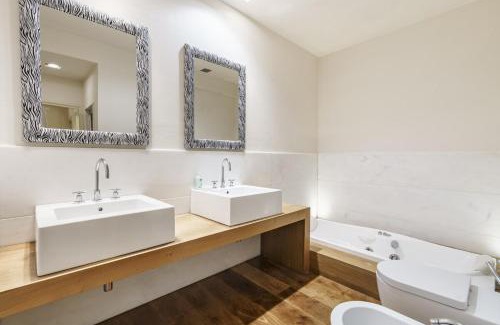 Santa Maria Novella Apartment | Luxury Nest in Historic Florence