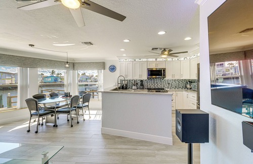 Nettles Island House | Luxury Nettles Island Home w/Large Deck!