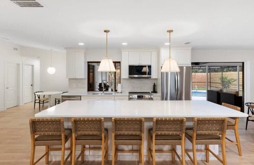 Nokomis House | Luxury Oasis Home 3BR 2Bath with Heated Pool