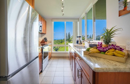 Princeville Condo | Luxury ocean-view condo with 4 lanais, pool, & hot tubs - walk to Queen's Bath