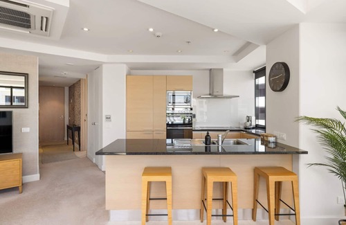 Mount Maunganui Apartment | Luxury Ocean Views - Heated Pool, Main Beach & Gym