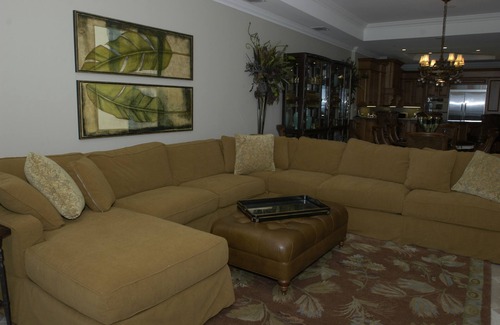 Seven Mile Beach Condo | Luxury oceanfront condominium on Seven Mile Beach, Grand Cayman