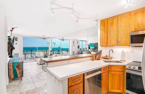 Ala Moana Condo | Luxury Oceanfront Penthouse - Waikīkī Views