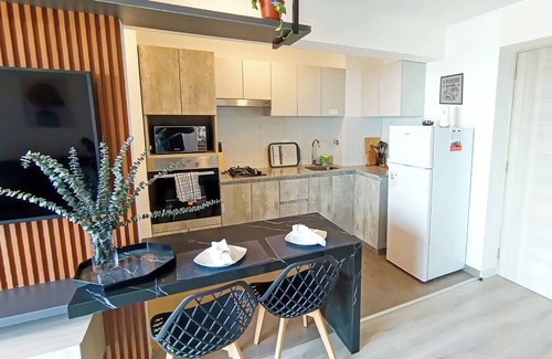 San Miguel House | Luxury Oceanfront Suite with Stunning Views, Fully Furnished and Modern
