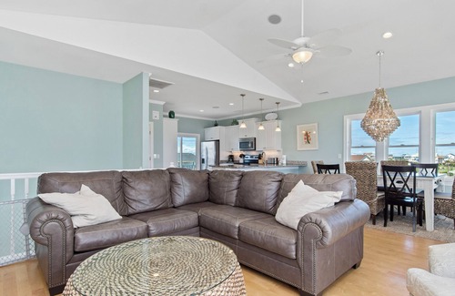 Emerald Isle House | Luxury Oceanfront Home: Private Pool, Elevator Access, Game Room & More!