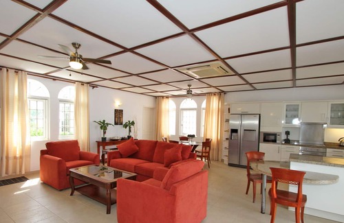 Sabadeco Villa | Luxury oceanfront villa, full AC private pool, direct ocean access, great diving