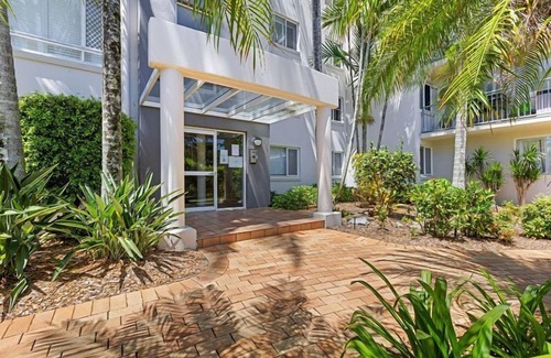 Buddina Apartment | Luxury on the Beach in Kawana Waters
