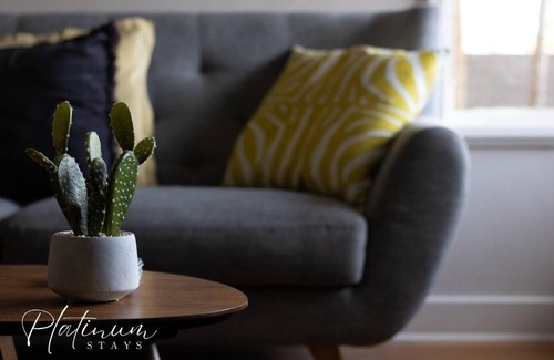 Lake Wendouree Apartment | Luxury On Webster Upscale 2br Close To Hospital