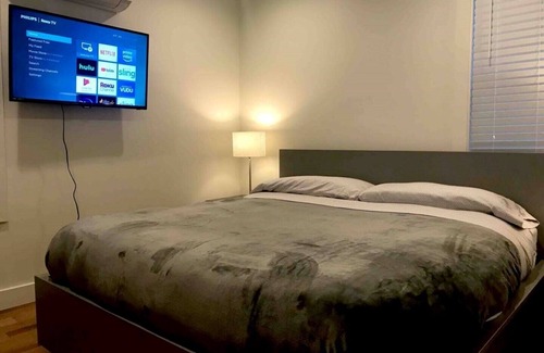 Federal Hill Condo | Luxury OneBedroom Condo #15-1 Federal Hill LongTerm PLEASE READ DESCRIPTION